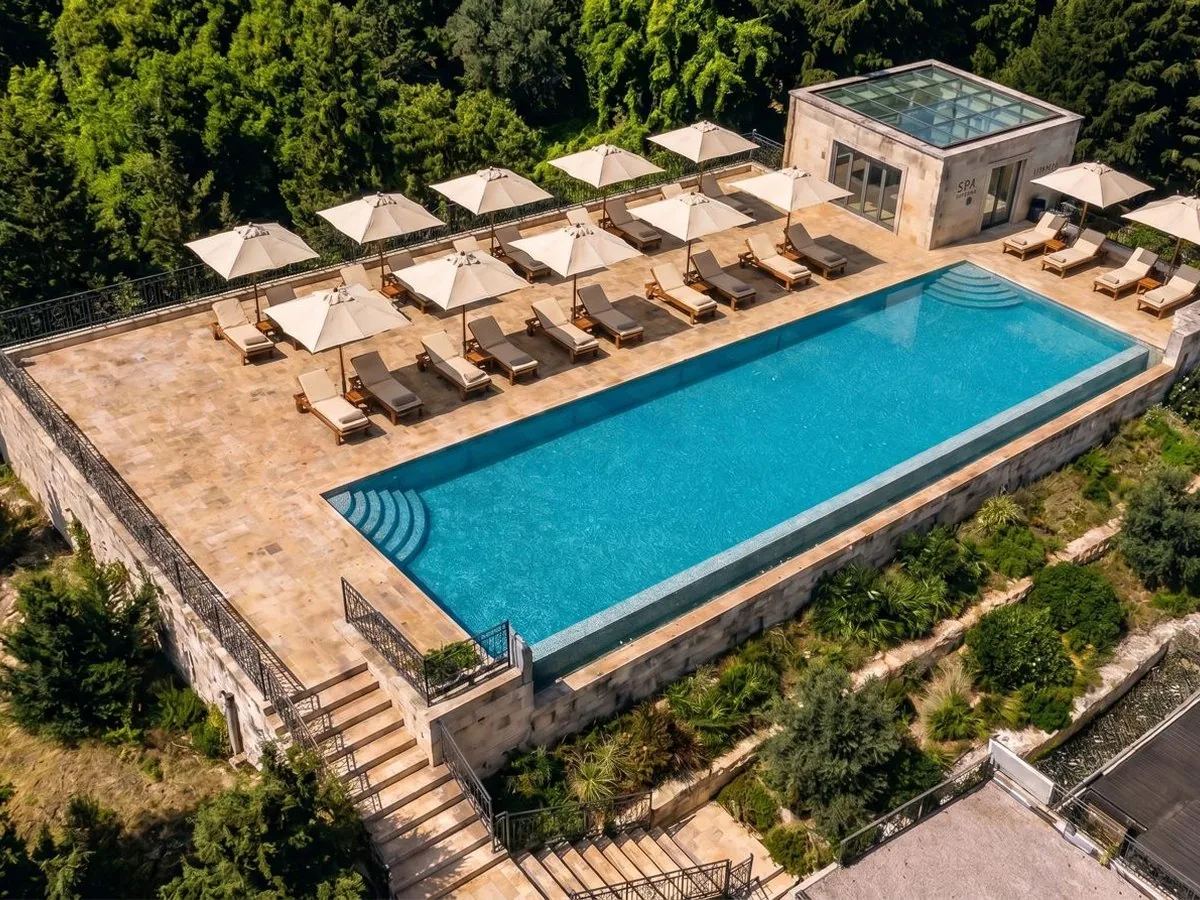 Montenegrina Residence rooftop pool